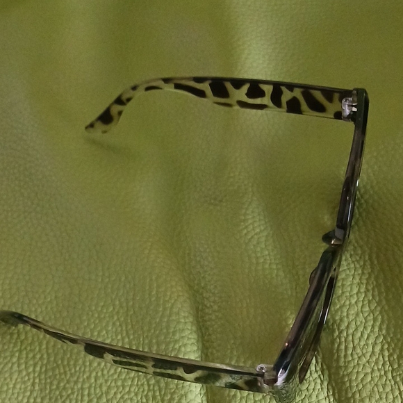 NWT Tortoiseshell Oversized Sunglasses UV Protection - Picture 5 of 7